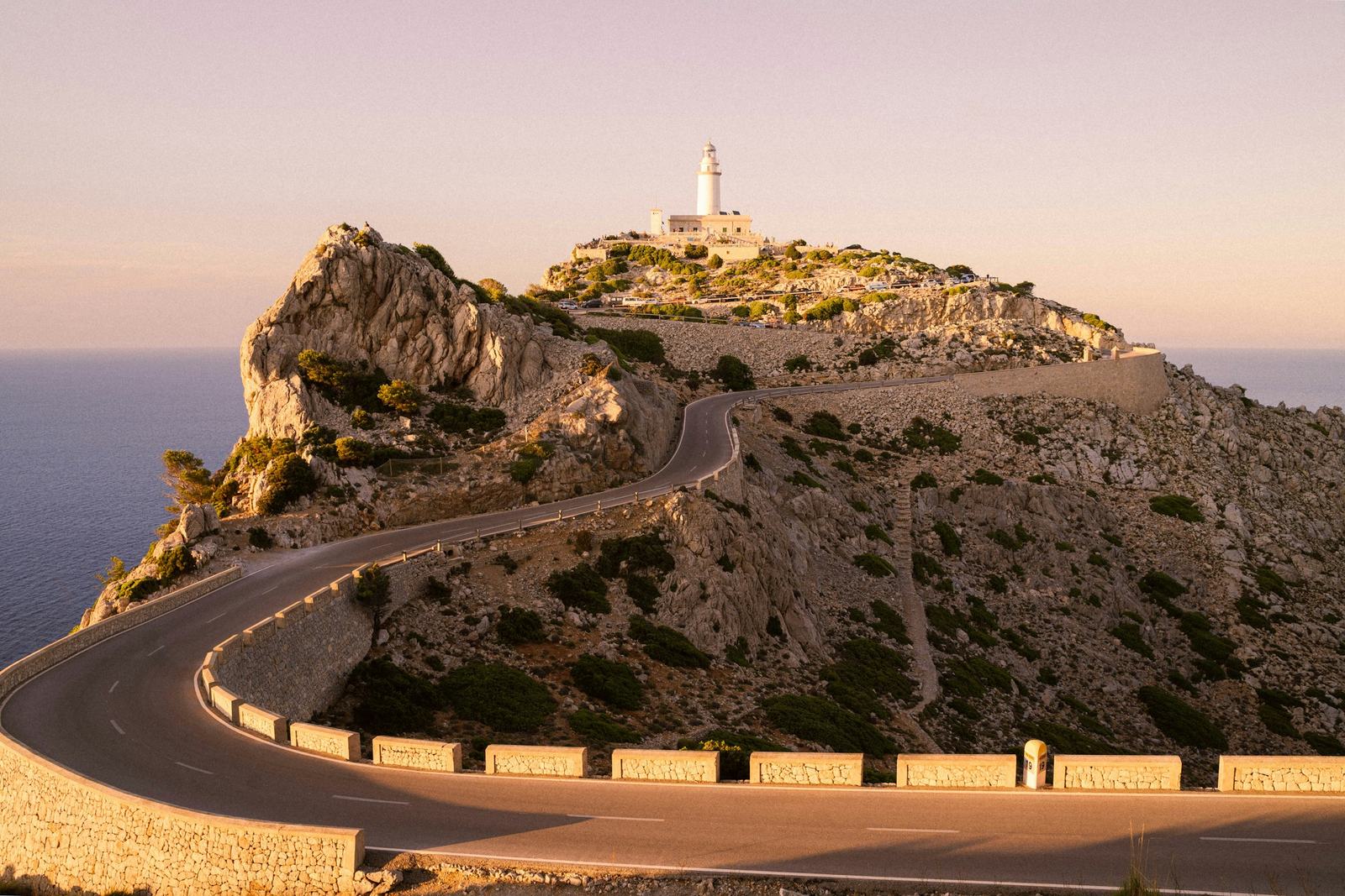 Tramuntana rides & hikes